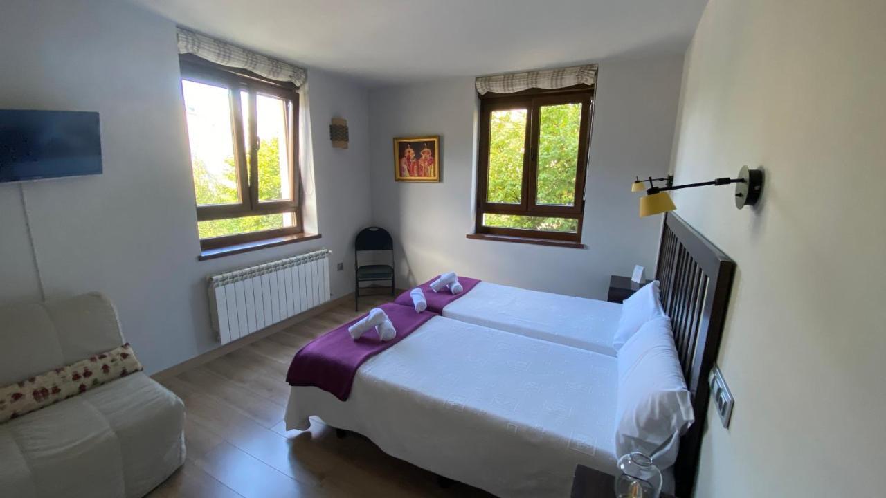 Hotel La Cuna Del Sella Oseja de Sajambre Eksteriør billede