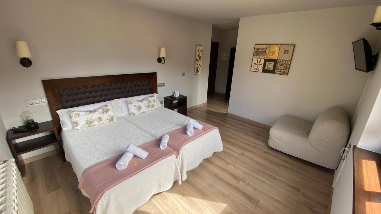 Hotel La Cuna Del Sella Oseja de Sajambre Eksteriør billede