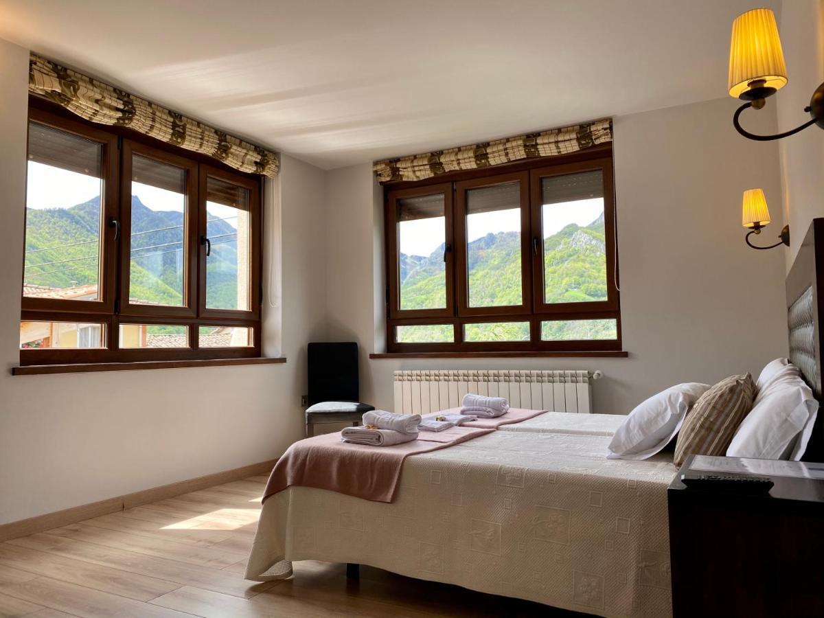 Hotel La Cuna Del Sella Oseja de Sajambre Eksteriør billede