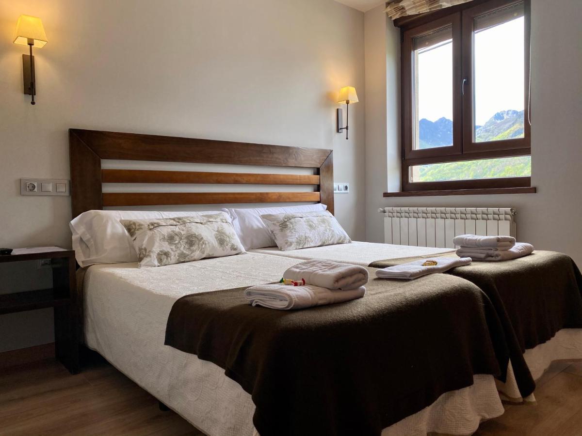 Hotel La Cuna Del Sella Oseja de Sajambre Eksteriør billede