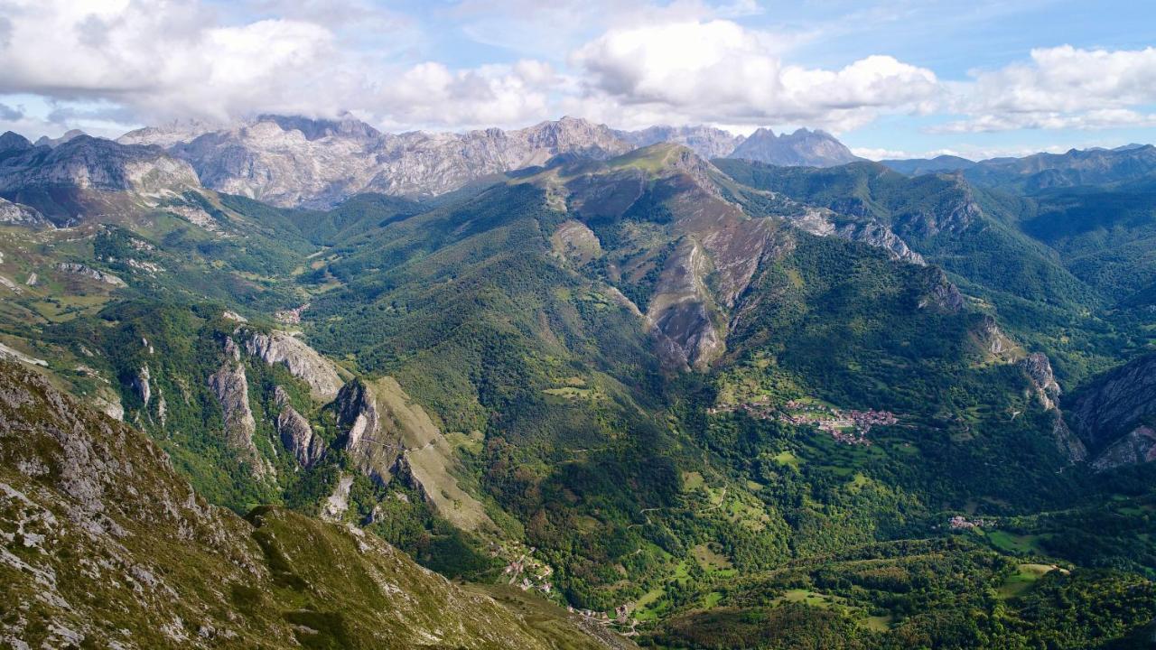 Hotel La Cuna Del Sella Oseja de Sajambre Eksteriør billede
